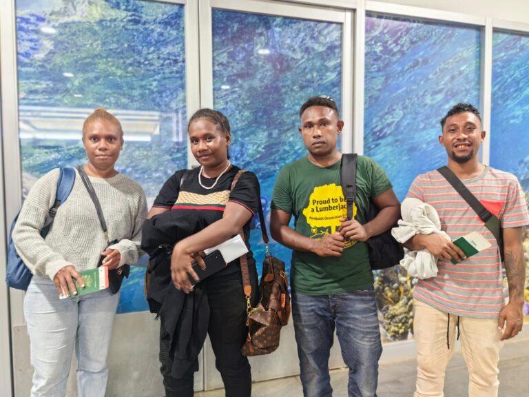 Four newspaper journalists depart for Australia